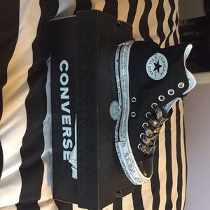 NEW converse Miley Cyrus